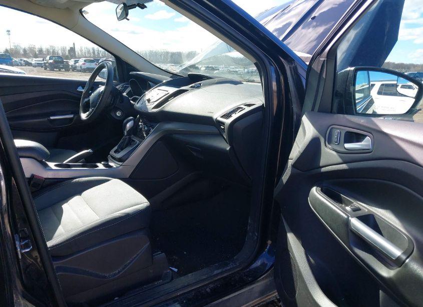 Photo 5 of 2013 Ford Escape SE (VIN 1FMCU9GX2DUC87859)