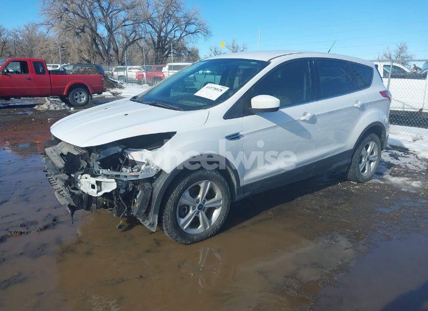 Photo 2 of 2013 Ford Escape SE (VIN 1FMCU9GX2DUD19077)