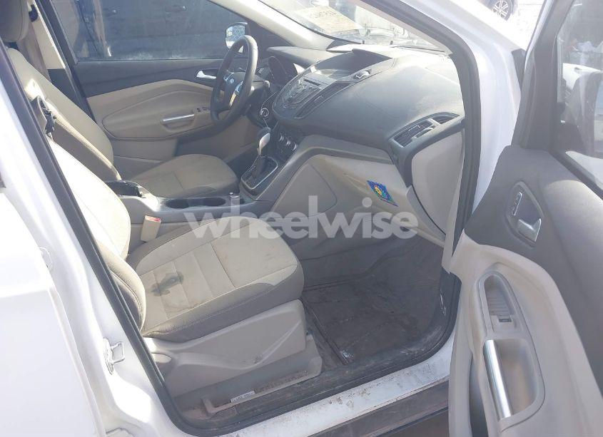 Photo 5 of 2013 Ford Escape SE (VIN 1FMCU9GX2DUD19077)