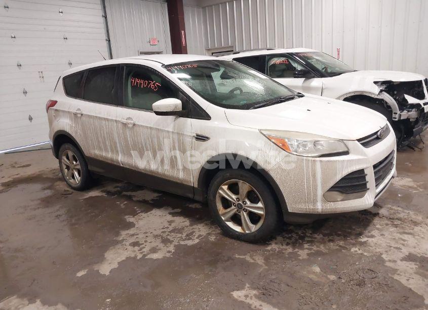2013 Ford Escape SE (VIN 1FMCU9GX2DUD72362) main photo