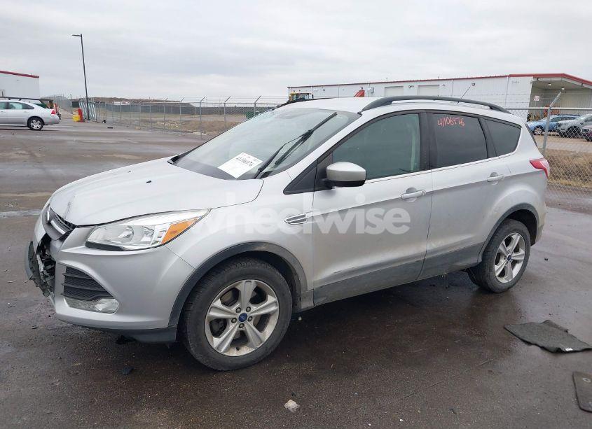 Photo 2 of 2014 Ford Escape SE (VIN 1FMCU9GX2EUA53089)