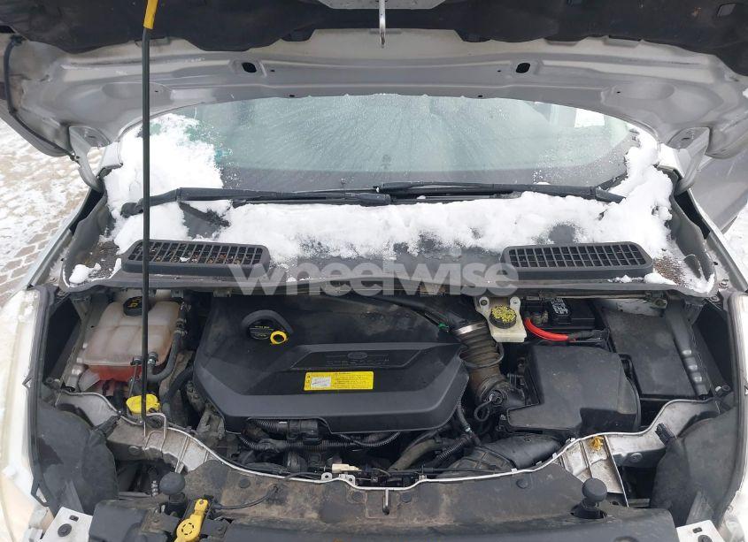 Photo 10 of 2014 Ford Escape SE (VIN 1FMCU9GX2EUA54159)