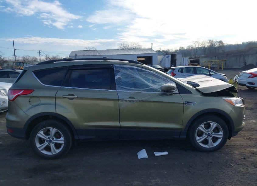 Photo 13 of 2014 Ford Escape SE (VIN 1FMCU9GX2EUA86237)