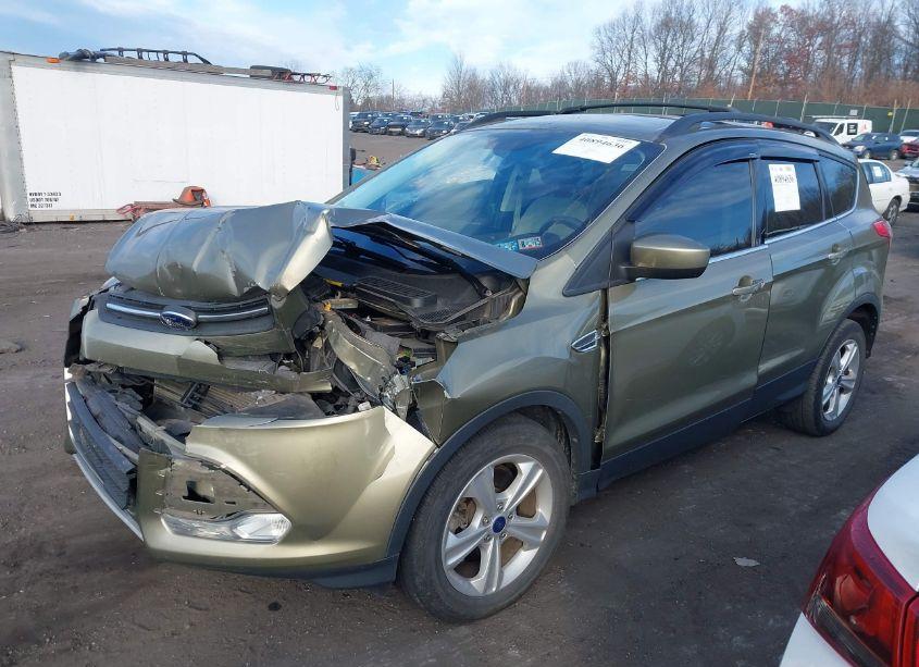 Photo 2 of 2014 Ford Escape SE (VIN 1FMCU9GX2EUA86237)