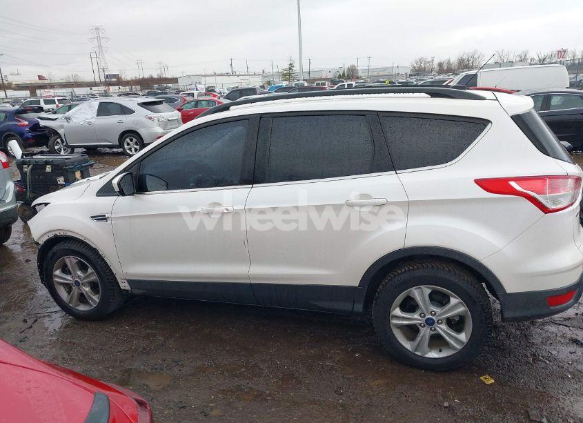 Photo 15 of 2014 Ford Escape SE (VIN 1FMCU9GX2EUB58778)