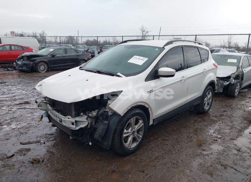 Photo 2 of 2014 Ford Escape SE (VIN 1FMCU9GX2EUB58778)