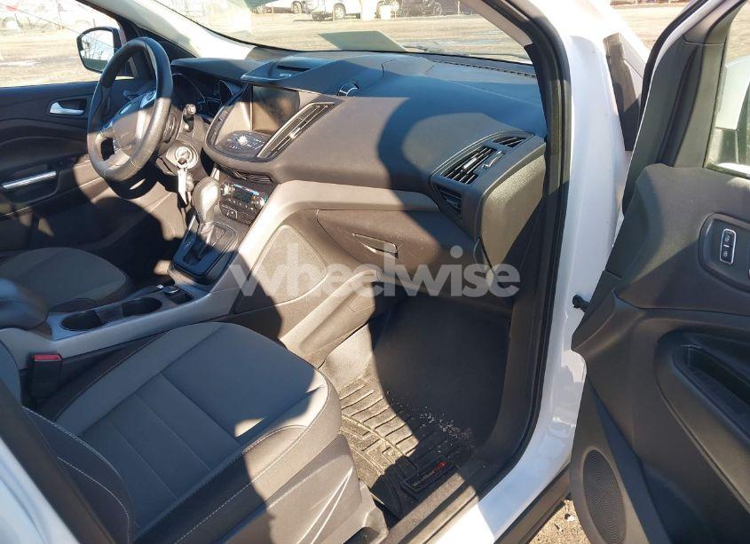 Photo 5 of 2014 Ford Escape SE (VIN 1FMCU9GX2EUD00546)