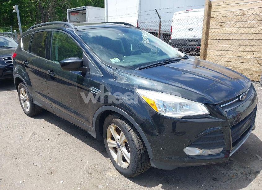 2014 Ford Escape SE (VIN 1FMCU9GX2EUD28671) main photo