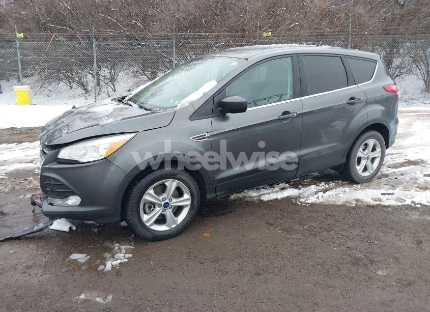 Photo 2 of 2015 Ford Escape SE (VIN 1FMCU9GX2FUA35788)