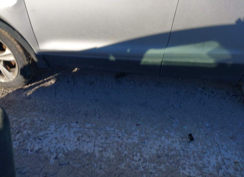 Photo 14 of 2015 Ford Escape SE (VIN 1FMCU9GX2FUA75403)