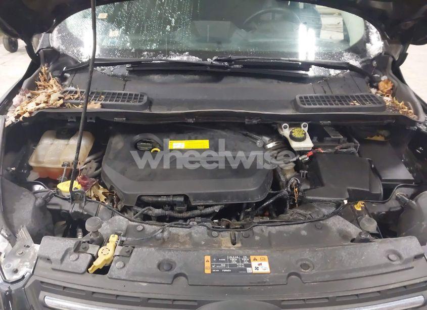 Photo 10 of 2015 Ford Escape SE (VIN 1FMCU9GX2FUA77409)