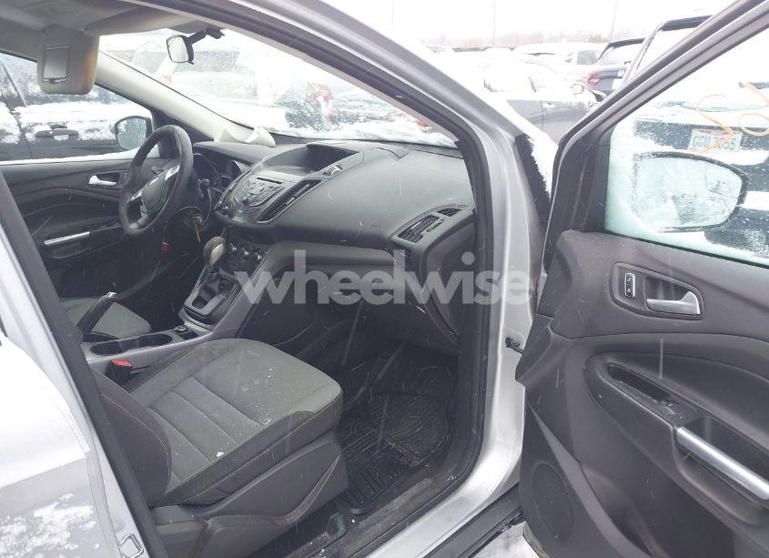 Photo 5 of 2015 Ford Escape SE (VIN 1FMCU9GX2FUB26995)