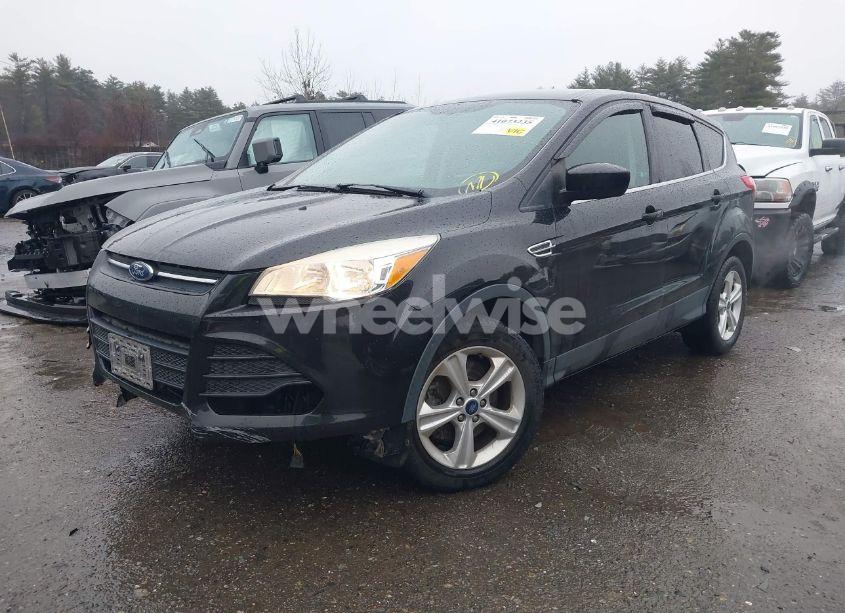 Photo 2 of 2015 Ford Escape SE (VIN 1FMCU9GX2FUB53775)