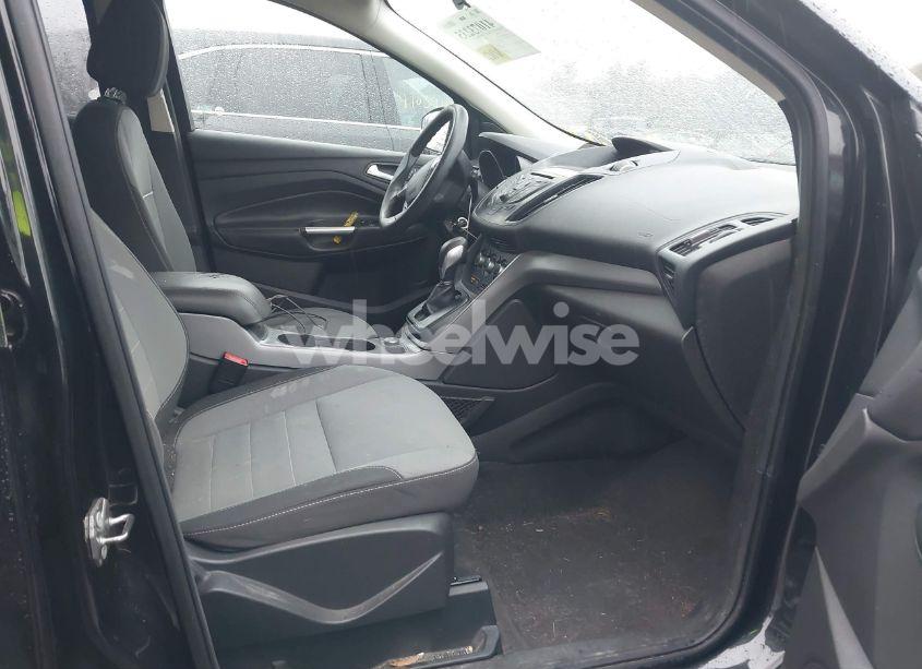 Photo 5 of 2015 Ford Escape SE (VIN 1FMCU9GX2FUB53775)