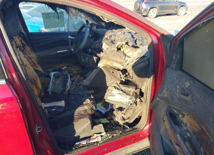 Photo 5 of 2015 Ford Escape SE (VIN 1FMCU9GX2FUB55073)