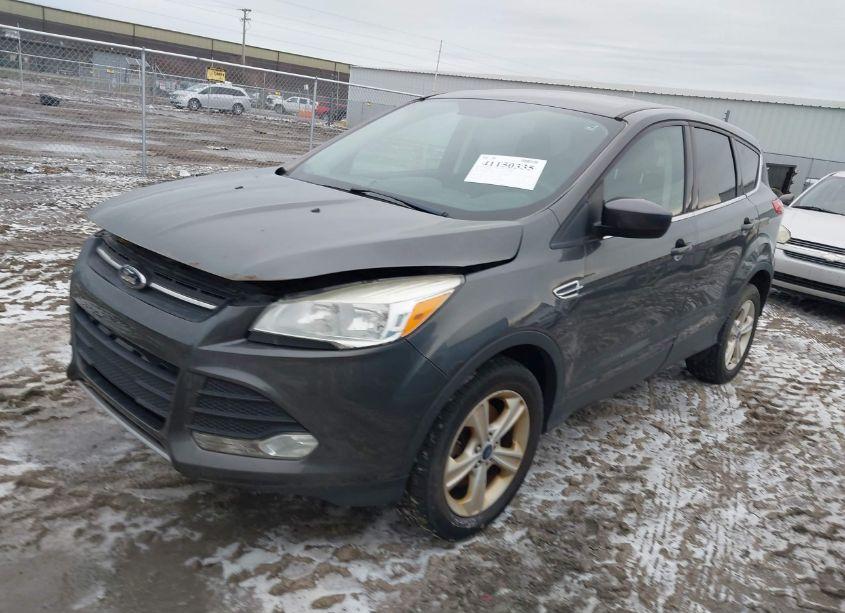 Photo 2 of 2015 Ford Escape SE (VIN 1FMCU9GX2FUB74335)