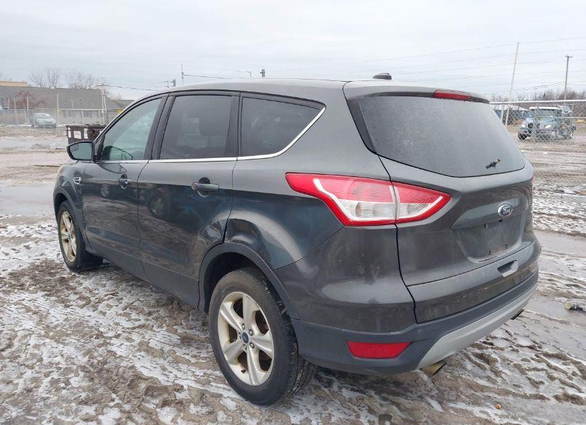 Photo 3 of 2015 Ford Escape SE (VIN 1FMCU9GX2FUB74335)
