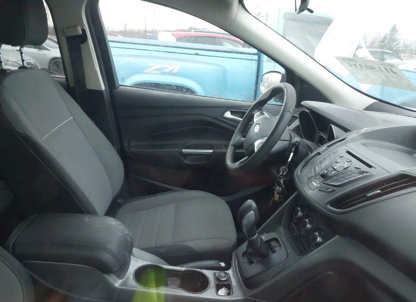 Photo 5 of 2015 Ford Escape SE (VIN 1FMCU9GX2FUB74335)