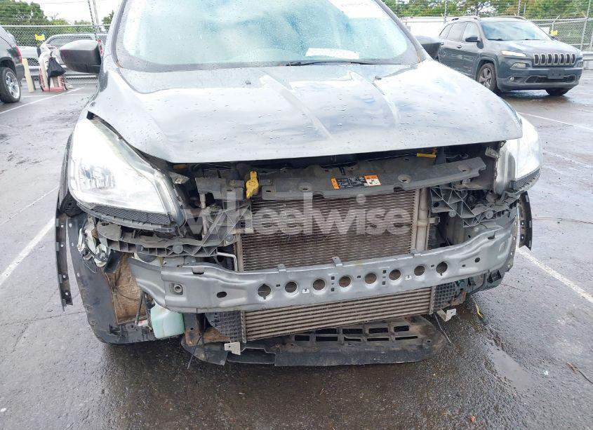Photo 6 of 2015 Ford Escape SE (VIN 1FMCU9GX2FUC33710)