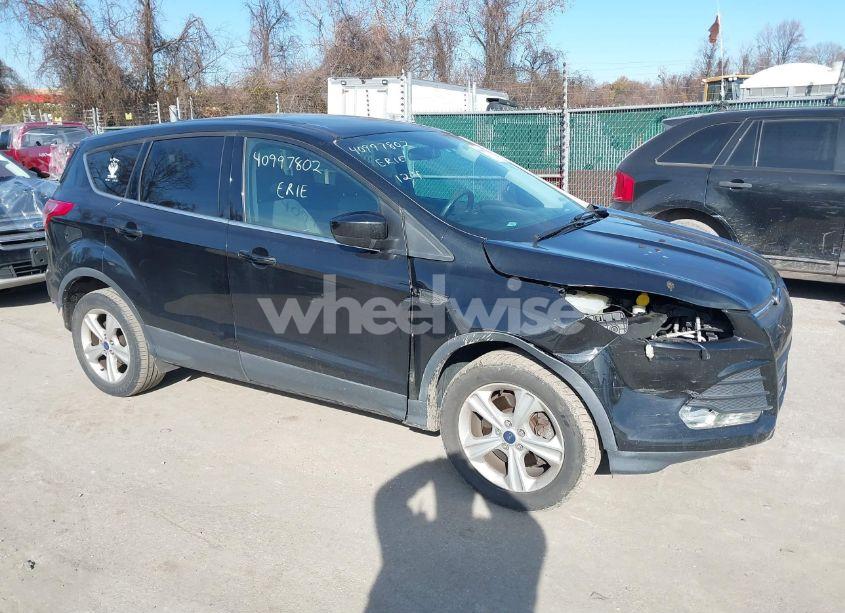 2015 Ford Escape SE (VIN 1FMCU9GX2FUC39166) main photo