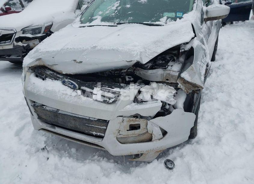 Photo 6 of 2015 Ford Escape SE (VIN 1FMCU9GX2FUC72152)