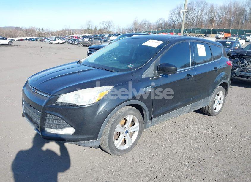Photo 2 of 2015 Ford Escape SE (VIN 1FMCU9GX2FUC81742)