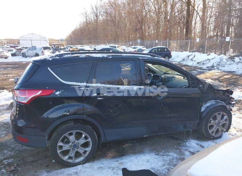 Photo 13 of 2016 Ford Escape SE (VIN 1FMCU9GX2GUA02260)