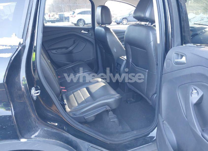 Photo 8 of 2016 Ford Escape SE (VIN 1FMCU9GX2GUA02260)