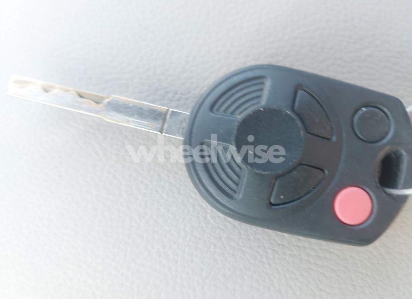 Photo 11 of 2016 Ford Escape SE (VIN 1FMCU9GX2GUA59753)