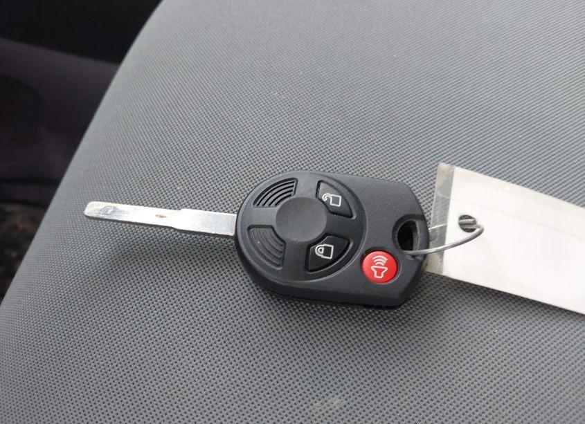 Photo 11 of 2016 Ford Escape SE (VIN 1FMCU9GX2GUA94244)