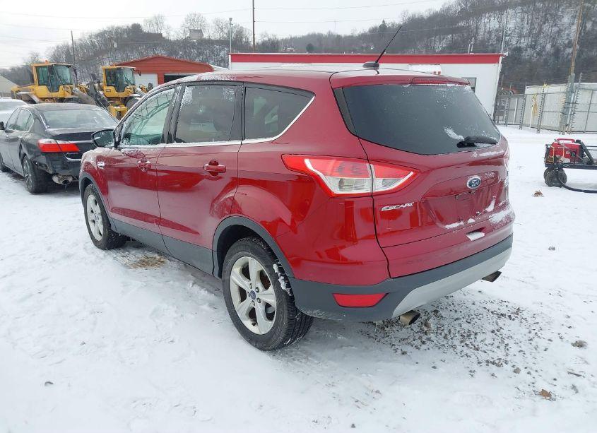 Photo 3 of 2016 Ford Escape SE (VIN 1FMCU9GX2GUA94244)