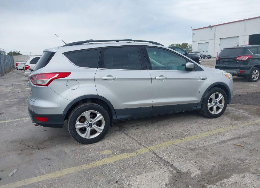 Photo 13 of 2016 Ford Escape SE (VIN 1FMCU9GX2GUB02438)