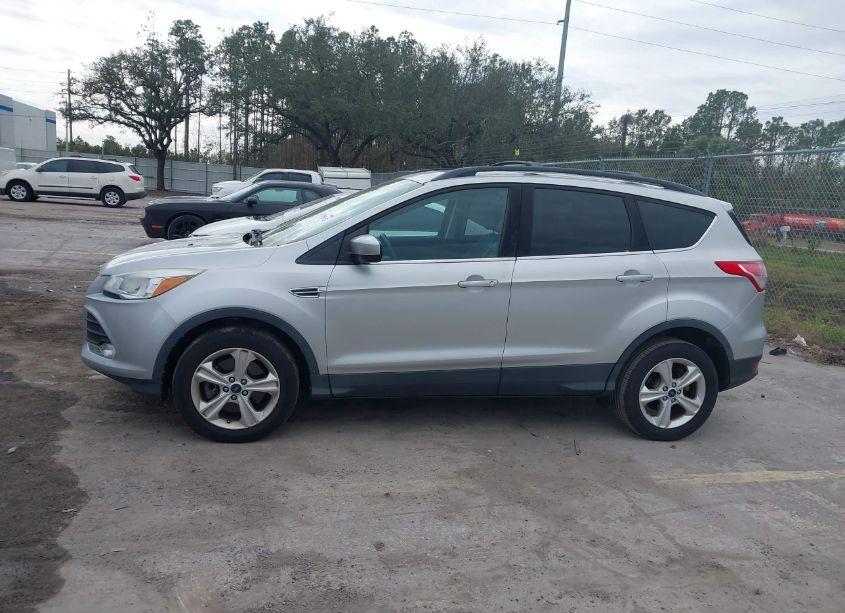 Photo 14 of 2016 Ford Escape SE (VIN 1FMCU9GX2GUB02438)