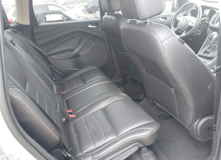 Photo 8 of 2016 Ford Escape SE (VIN 1FMCU9GX2GUB02438)