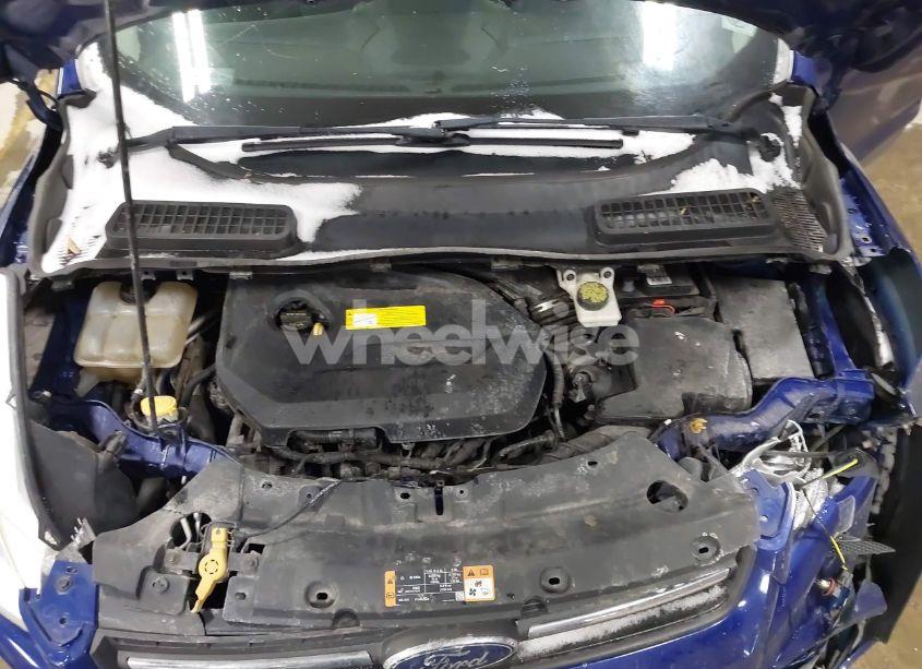 Photo 10 of 2016 Ford Escape SE (VIN 1FMCU9GX2GUB86194)