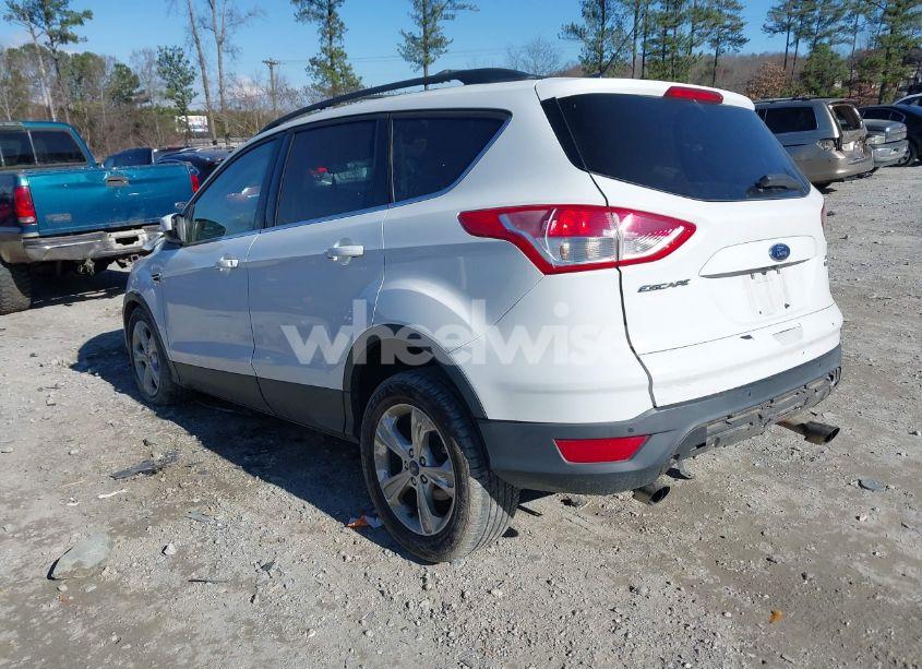 Photo 3 of 2016 Ford Escape SE (VIN 1FMCU9GX2GUC13927)