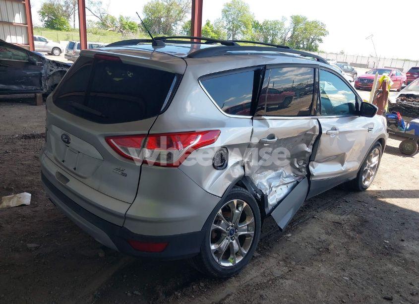 Photo 4 of 2016 Ford Escape SE (VIN 1FMCU9GX2GUC26760)