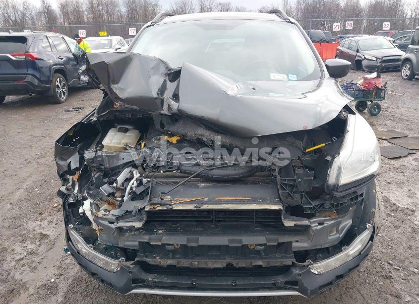 Photo 13 of 2016 Ford Escape SE (VIN 1FMCU9GX2GUC33188)