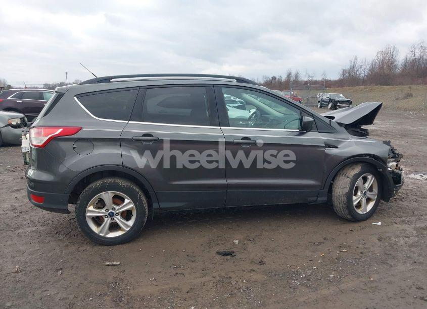 Photo 14 of 2016 Ford Escape SE (VIN 1FMCU9GX2GUC33188)