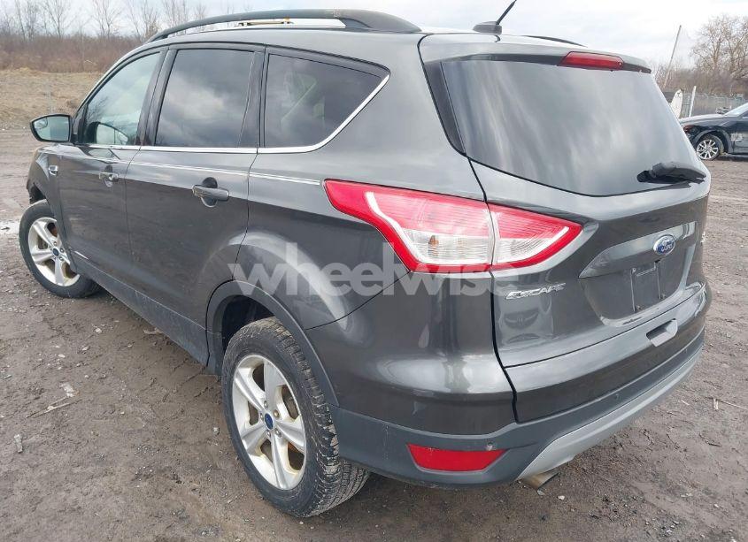 Photo 3 of 2016 Ford Escape SE (VIN 1FMCU9GX2GUC33188)