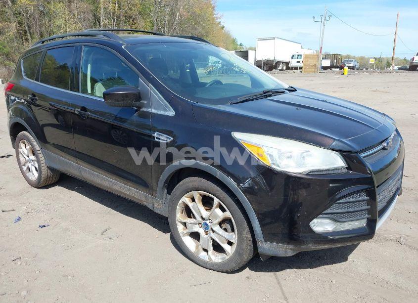 2013 Ford Escape SE (VIN 1FMCU9GX3DUA51379) main photo