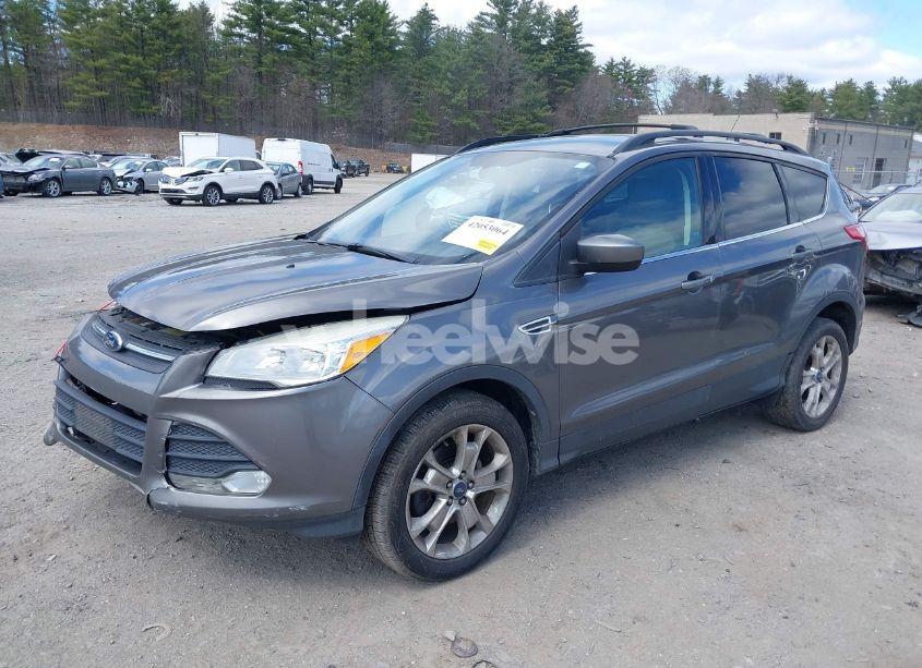 Photo 2 of 2013 Ford Escape SE (VIN 1FMCU9GX3DUB88404)