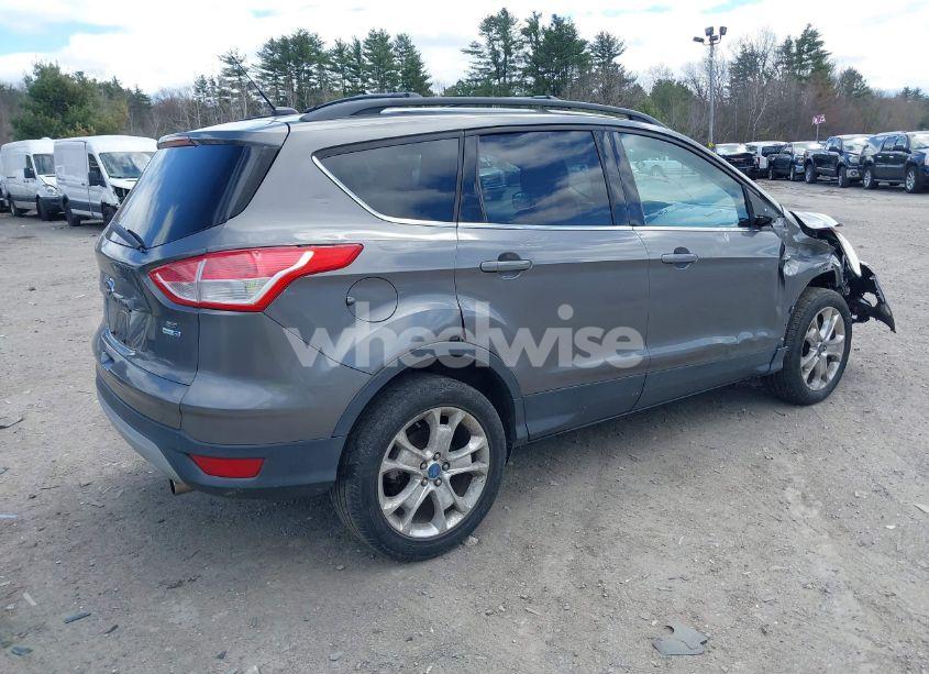 Photo 4 of 2013 Ford Escape SE (VIN 1FMCU9GX3DUB88404)