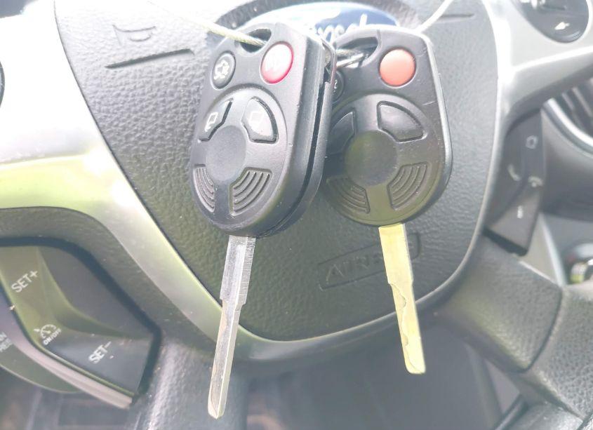 Photo 11 of 2013 Ford Escape SE (VIN 1FMCU9GX3DUC67930)