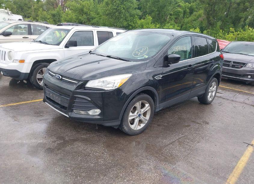 Photo 2 of 2014 Ford Escape SE (VIN 1FMCU9GX3EUA31148)