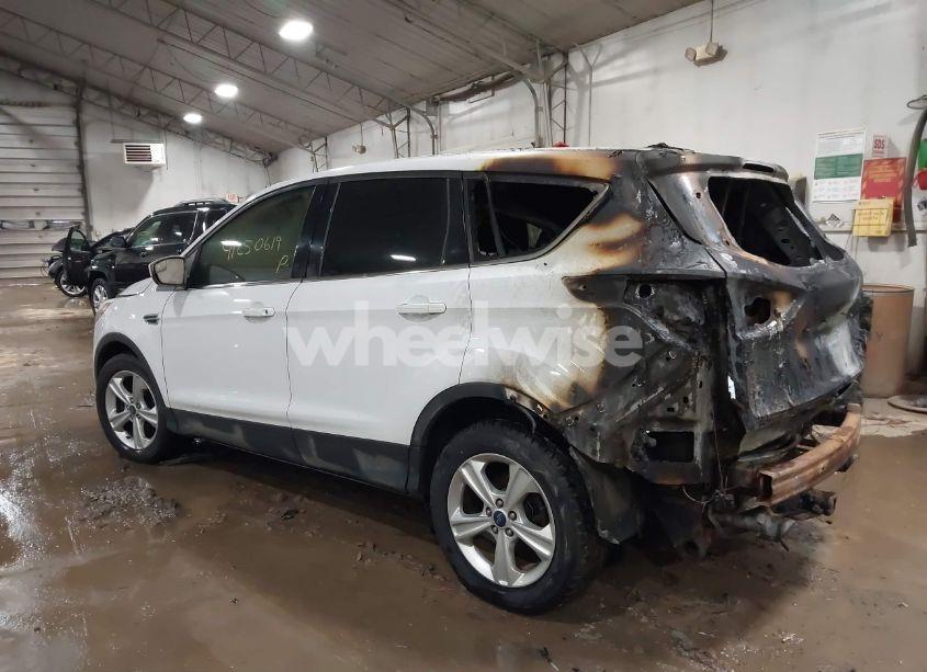 Photo 3 of 2014 Ford Escape SE (VIN 1FMCU9GX3EUB25983)