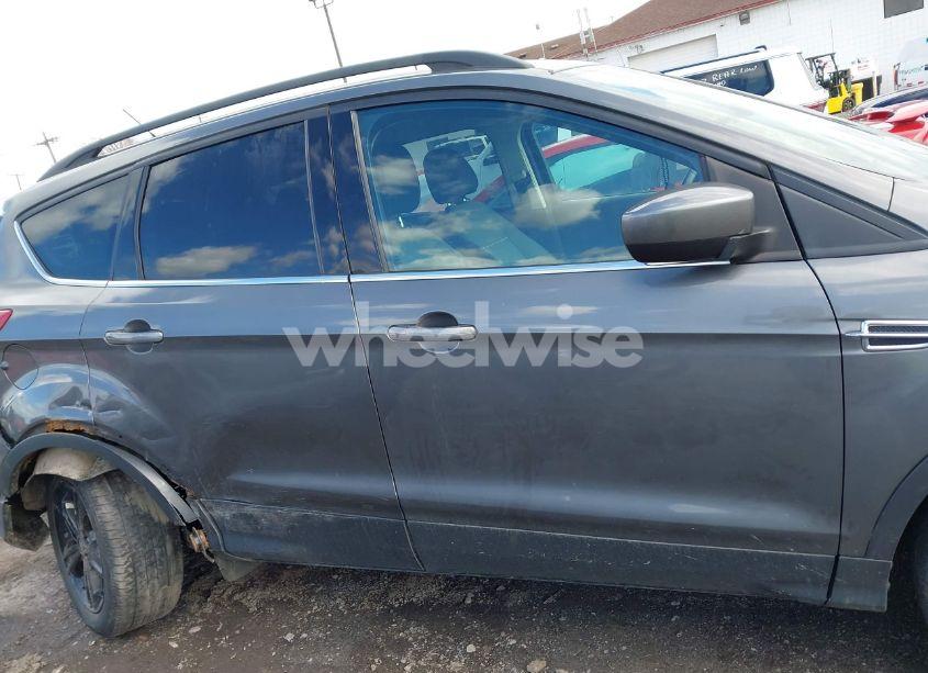 Photo 13 of 2014 Ford Escape SE (VIN 1FMCU9GX3EUB26129)