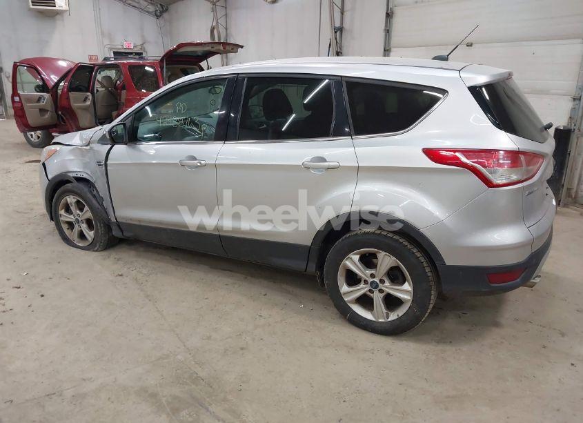 Photo 3 of 2014 Ford Escape SE (VIN 1FMCU9GX3EUC35674)