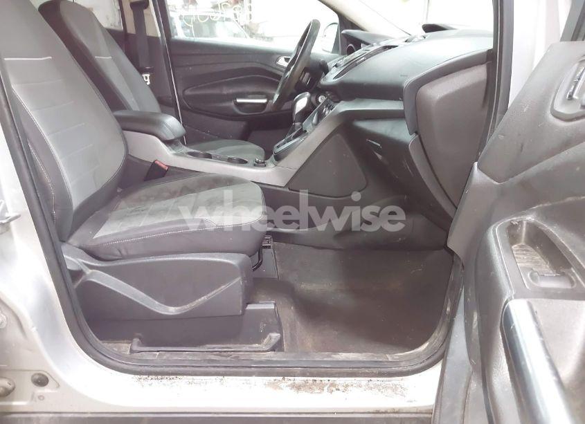 Photo 5 of 2014 Ford Escape SE (VIN 1FMCU9GX3EUC35674)