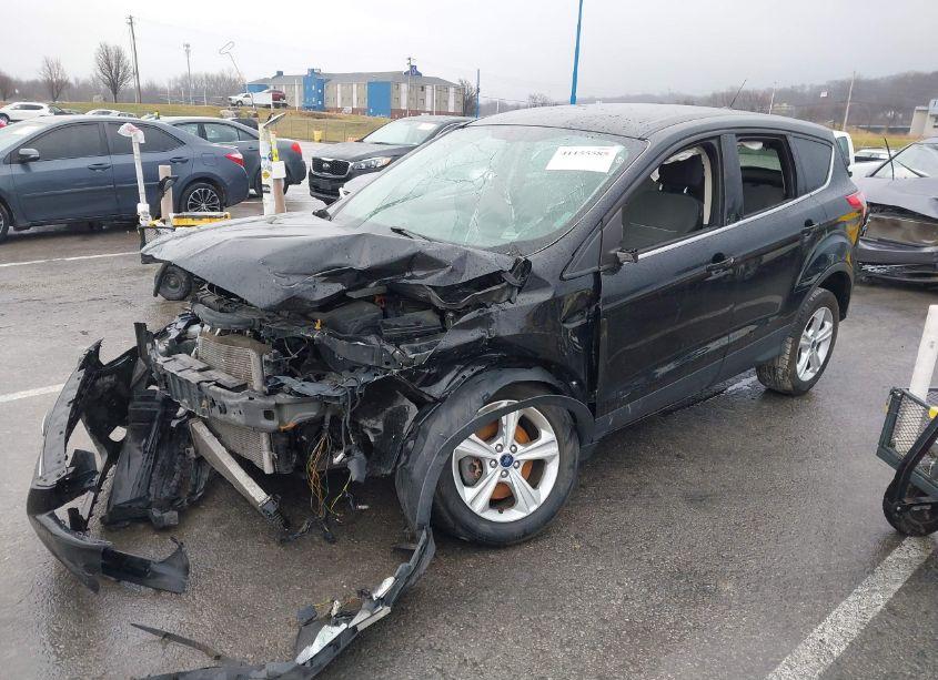 Photo 2 of 2014 Ford Escape SE (VIN 1FMCU9GX3EUC63989)